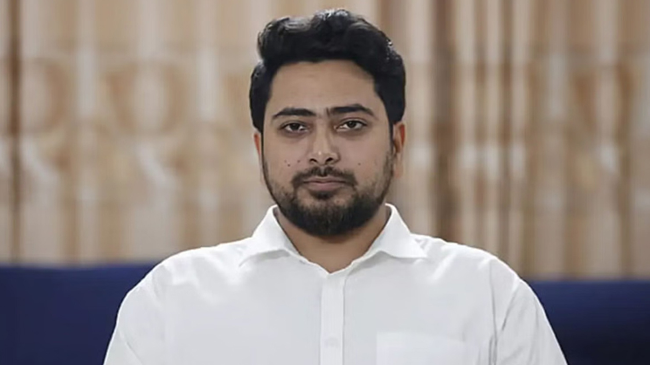 অনেক উপদেষ্টা সেফ এক্সিটের কথা ভেবে রেখেছেন : নাহিদ